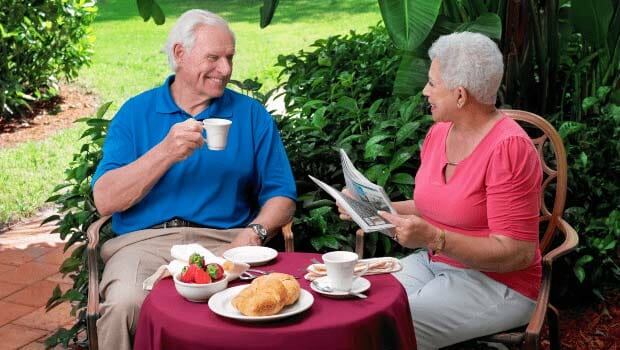 L1001185-min Senior Dining & Nutrition